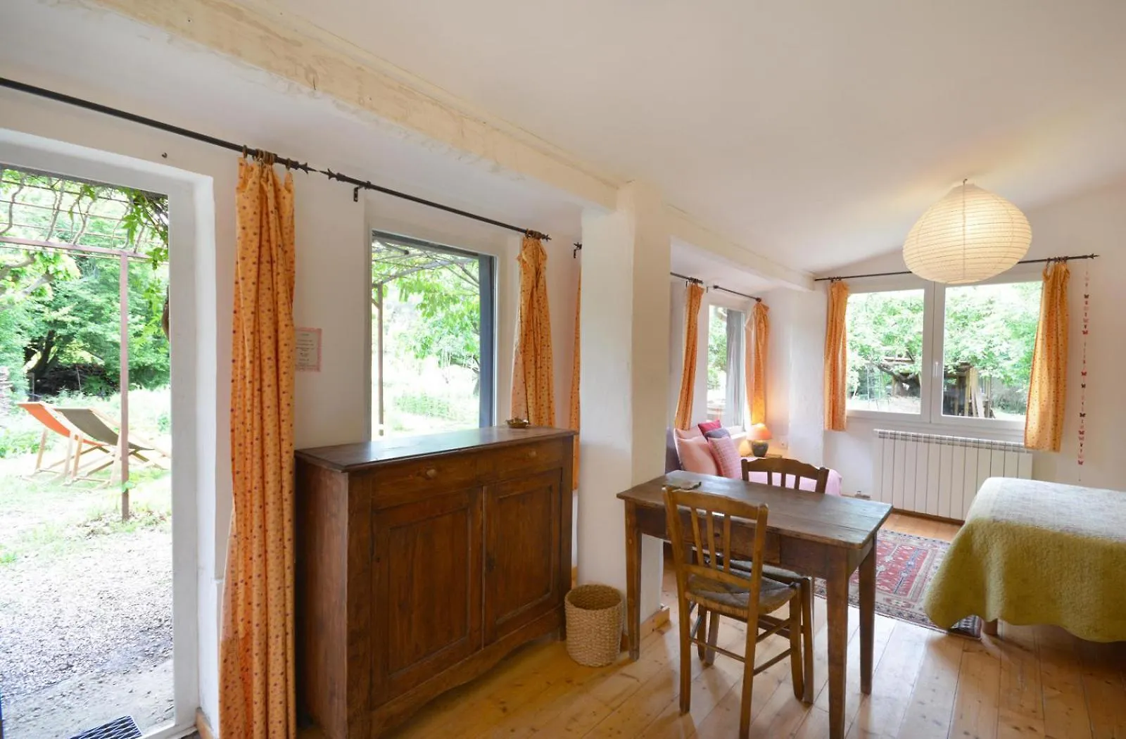 Villa Poterie de Pierroux à Roussillon en Isere 0*,